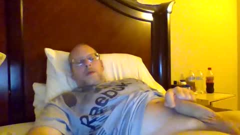 Snapshot of sweetg233 chatting on 11/25/25, 06:35 sweetg233 online show from 11/25/25, 06:35