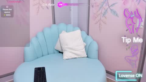 Snapshot of sweetgirl4u_ chatting on 02/09/25, 10:31 MIA online show from 02/09/25, 10:31