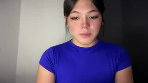 Ayesha online show from 11/15/25, 01:25