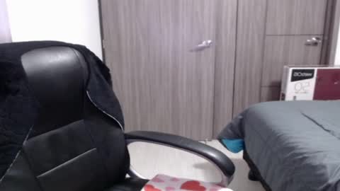 Any online show from 02/06/25, 03:09