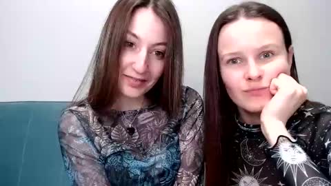 Snapshot of sweetheart_77 chatting on 01/24/25, 11:12 Emma online show from 01/24/25, 11:12