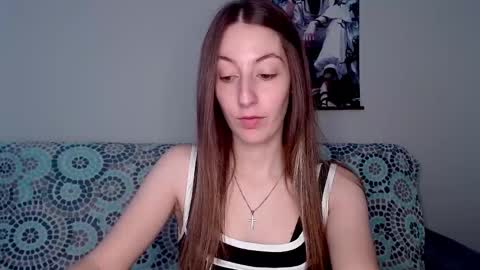 Snapshot of sweetheart_77 chatting on 10/18/25, 08:15 Emma online show from 10/18/25, 08:15