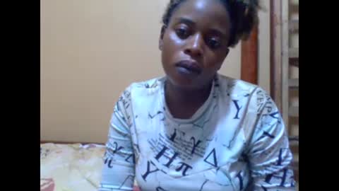 Snapshot of sweetib1 chatting on 02/16/25, 12:32 sweetib1 online show from 02/16/25, 12:32