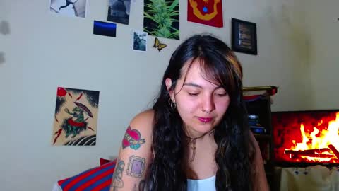Snapshot of sweetie_maryy chatting on 01/31/25, 04:38 Maria my insta sweetie maryy online show from 01/31/25, 04:38