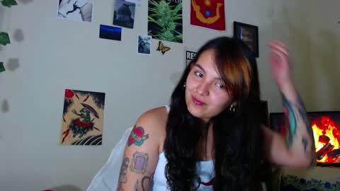 Snapshot of sweetie_maryy chatting on 02/01/25, 03:41 Maria my insta sweetie maryy online show from 02/01/25, 03:41