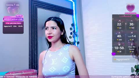 Snapshot of sweetieandjuiicy chatting on 01/16/25, 08:25 Call me Nataly online show from 01/16/25, 08:25