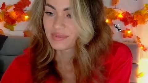 Snapshot of sweetiedarlingxoxox chatting on 10/27/25, 11:25 Daddy Babby Girl online show from 10/27/25, 11:25