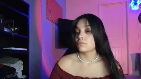 Snapshot of sweetieslikebutter chatting on 11/15/25, 02:53 Blu Sweets online show from 11/15/25, 02:53