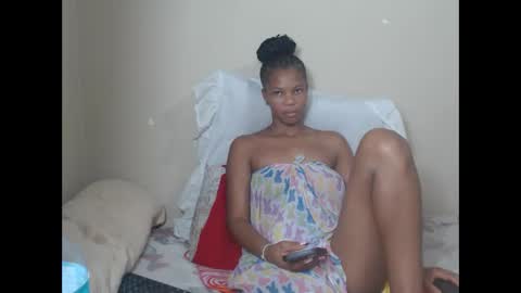 sweetlipss_ online show from 10/11/25, 02:11