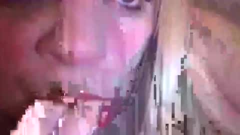 Snapshot of sweetlisa92 chatting on 01/01/25, 03:46 Lisa  online show from 01/01/25, 03:46