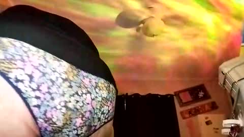 sweetlolajean online show from 11/26/25, 10:33