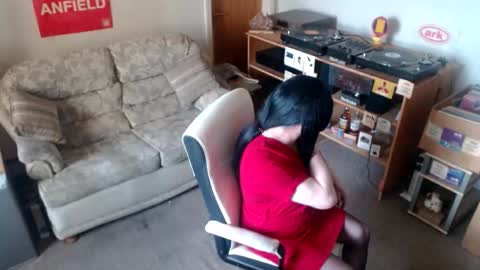 Snapshot of sweetlouise69 chatting on 10/11/25, 08:57 sweetlouise69 online show from 10/11/25, 08:57