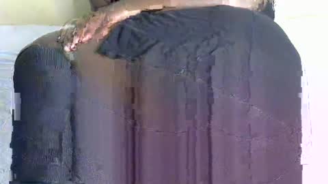 Snapshot of sweetlov07 chatting on 11/01/25, 02:35 penty online show from 11/01/25, 02:35