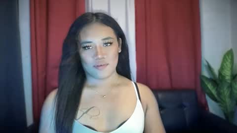 Snapshot of sweetlove_mia chatting on 10/16/25, 04:52 your filipina girl MIA online show from 10/16/25, 04:52