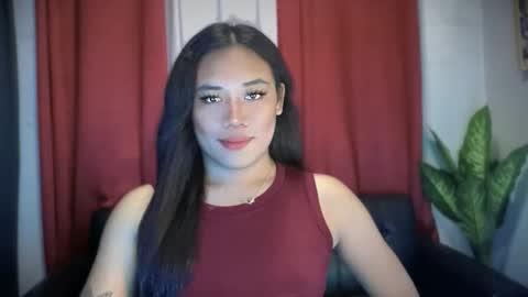Snapshot of sweetlove_mia chatting on 10/17/25, 11:02 your filipina girl MIA online show from 10/17/25, 11:02