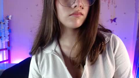 Sweetlu online show from 10/18/25, 07:25