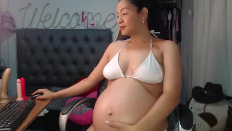 Sweetmom12 online show from 01/11/25, 02:04