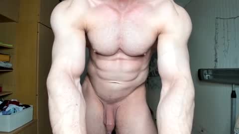 Lorenzo online show from 02/19/25, 05:16