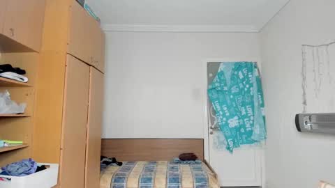 Lorenzo online show from 03/10/25, 07:53