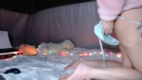 Snapshot of sweetnissapril chatting on 12/23/24, 01:08 April online show from 12/23/24, 01:08