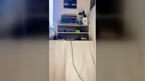 sweetnlow21 online show from 12/05/25, 03:41