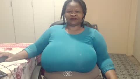 sweetnoziexxx online show from 11/17/25, 05:13