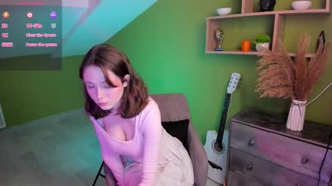 Alice online show from 10/10/25, 01:43