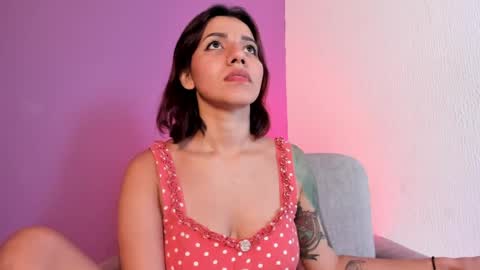 Snapshot of sweett_heartt_ chatting on 12/14/24, 03:29 Lorena online show from 12/14/24, 03:29
