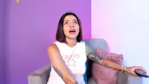 Snapshot of sweett_heartt_ chatting on 02/16/25, 10:32 Lorena online show from 02/16/25, 10:32