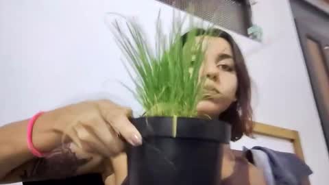 Snapshot of sweett_heartt_ chatting on 03/05/25, 03:29 Lorena online show from 03/05/25, 03:29