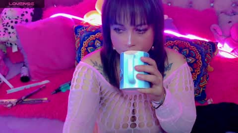 Snapshot of sweett_martina chatting on 02/02/25, 01:34 martina online show from 02/02/25, 01:34