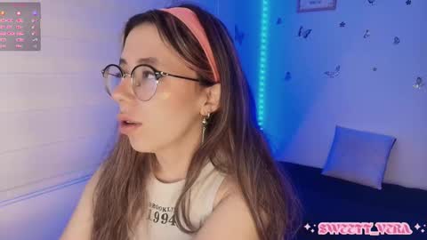 Veronica Independent Model online show from 10/06/25, 10:45