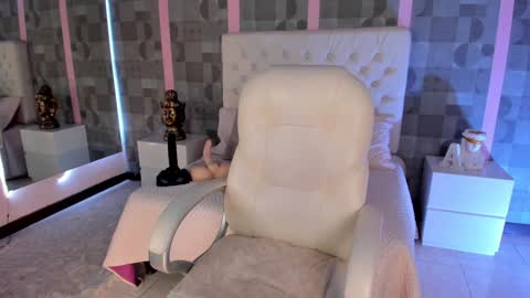 Snapshot of sweetty_paulina chatting on 12/24/24, 12:55 Swetty. online show from 12/24/24, 12:55