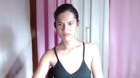 Snapshot of sweetvictoria2000 chatting on 11/10/25, 06:56 sweetvictoria2000 online show from 11/10/25, 06:56