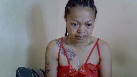 Sarah online show from 10/15/25, 02:44