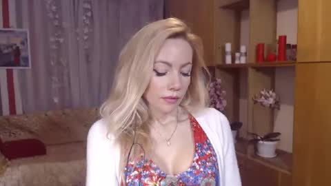 Snapshot of sweety_friend chatting on 12/03/24, 07:44 Sweety friend online show from 12/03/24, 07:44