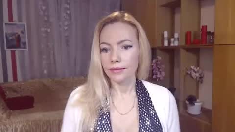 Snapshot of sweety_friend chatting on 02/02/25, 08:19 Sweety friend online show from 02/02/25, 08:19