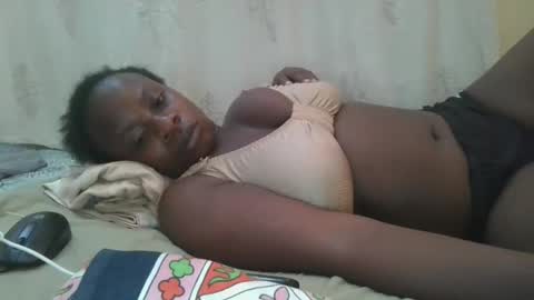 sweetyass25 online show from 10/08/25, 07:00