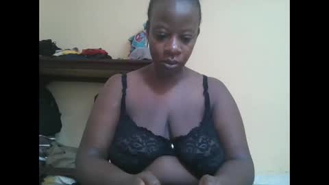 sweetyass25 online show from 11/01/25, 05:31