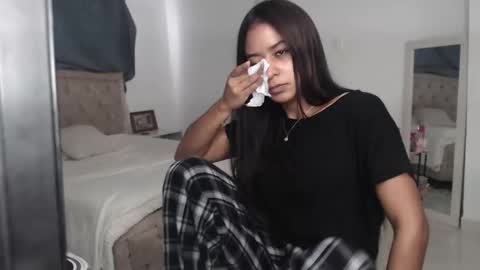 Snapshot of sweetyaya_ chatting on 09/10/25, 01:00 yaya online show from 09/10/25, 01:00