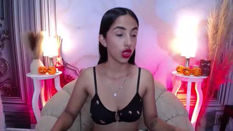 LAURA online show from 10/29/25, 12:07