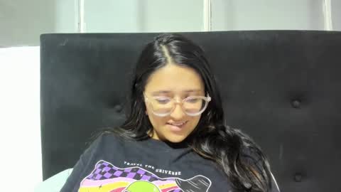 Snapshot of sweetyypeach chatting on 02/01/25, 04:24 sweetyypeach online show from 02/01/25, 04:24
