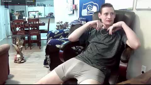 Snapshot of swelteringk chatting on 10/14/25, 02:45 Kile online show from 10/14/25, 02:45