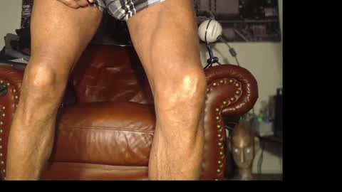 Snapshot of swolebbc chatting on 12/10/24, 02:48 The DickGod online show from 12/10/24, 02:48