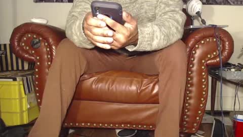 Snapshot of swolebbc chatting on 01/25/25, 05:29 The DickGod online show from 01/25/25, 05:29