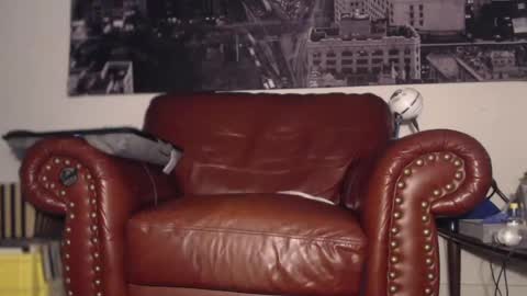 Snapshot of swolebbc chatting on 02/16/25, 08:21 The DickGod online show from 02/16/25, 08:21