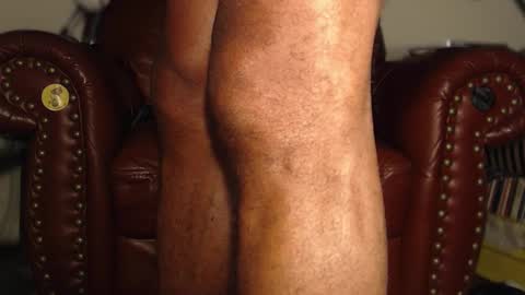 Snapshot of swolebbc chatting on 10/01/25, 04:29 The DickGod online show from 10/01/25, 04:29