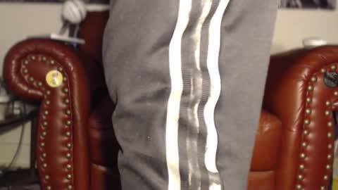 Snapshot of swolebbc chatting on 10/02/25, 05:47 The DickGod online show from 10/02/25, 05:47