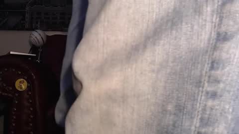 Snapshot of swolebbc chatting on 10/02/25, 08:16 The DickGod online show from 10/02/25, 08:16