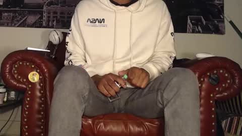 Snapshot of swolebbc chatting on 10/08/25, 03:04 The DickGod online show from 10/08/25, 03:04